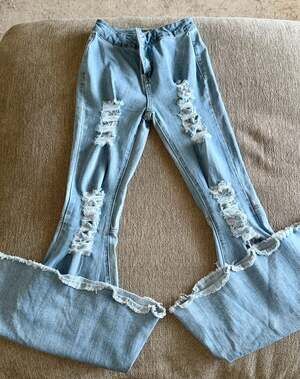 rue21 High-Rise Flare Distressed Jeans Size 3